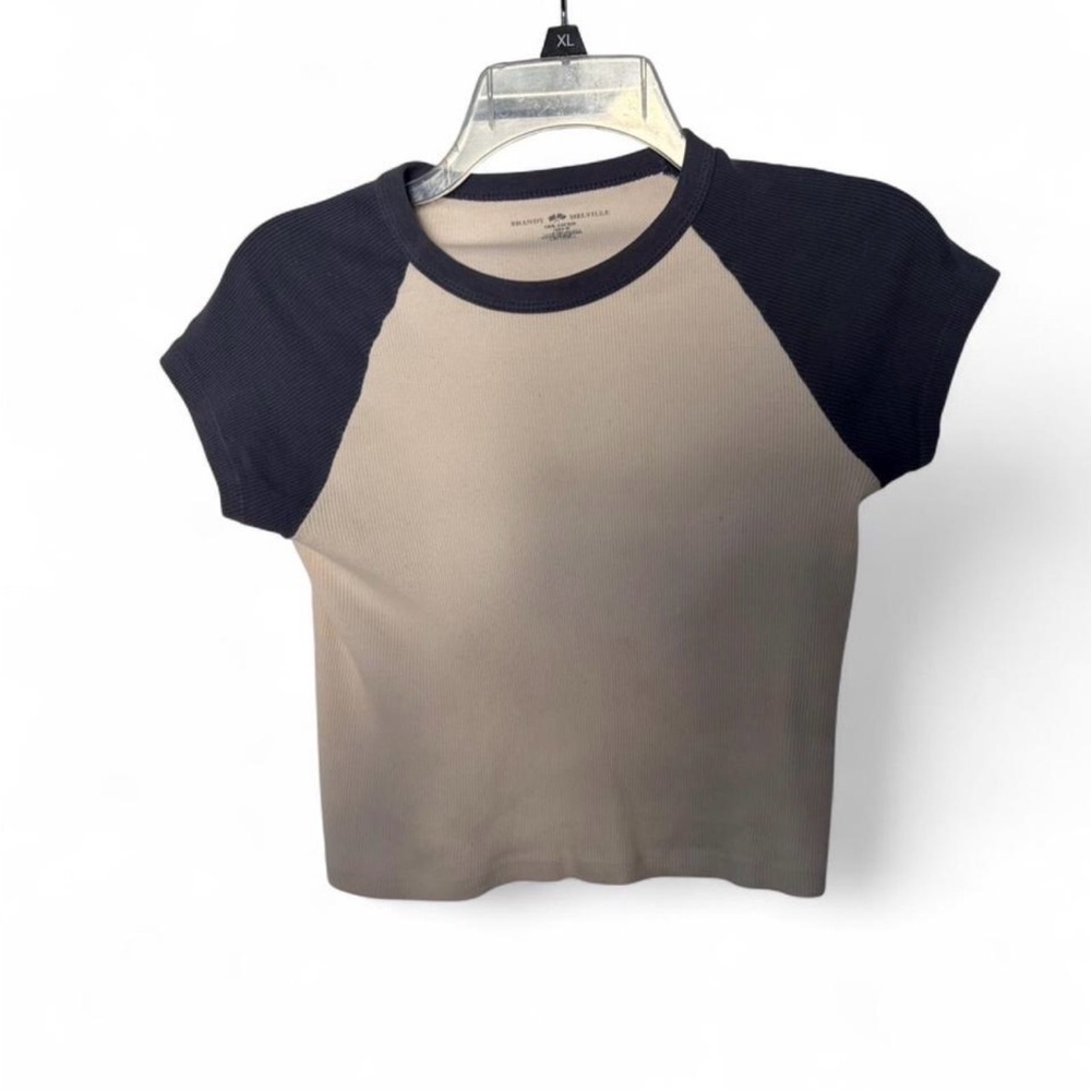 Brandy Melville Short Sleeve Tee